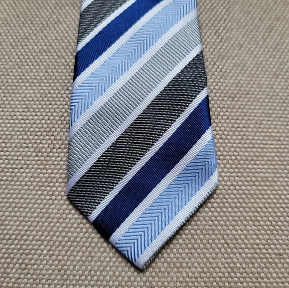 JCPENNY Boys Multi Stripe Clip On Tie - Picture 2 of 5